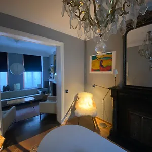 *** Bed and breakfast Artist's Loft & Garden Bélgica